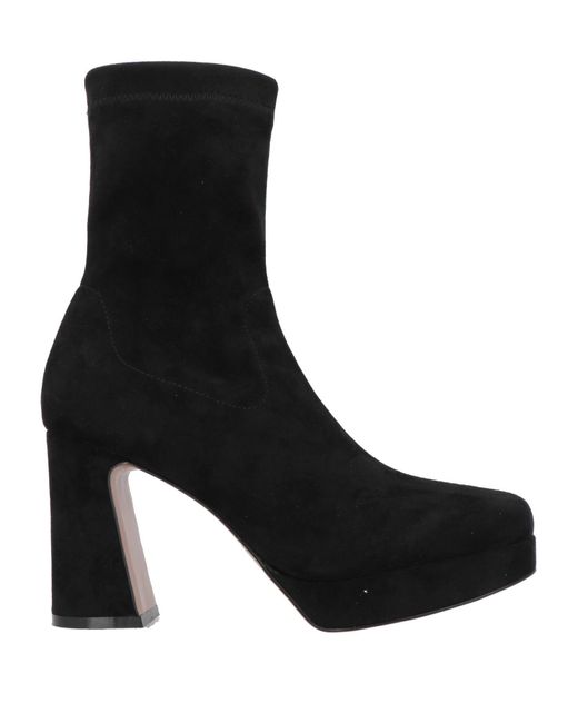 Emanuélle Vee Black Ankle Boots