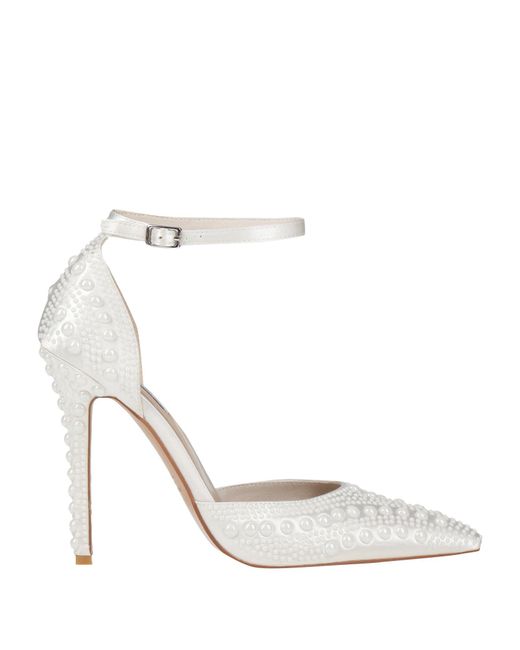 Gai Mattiolo White Pumps