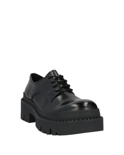 Stringate di Ash in Black
