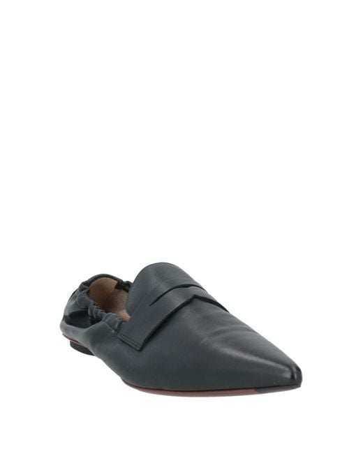 Tod's Black Loafer