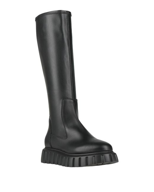 Voile Blanche Black Boot Leather