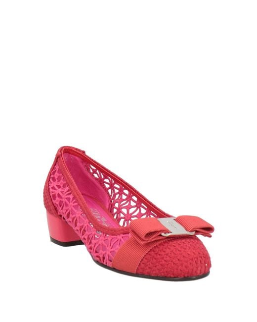 Ferragamo Pink Pumps
