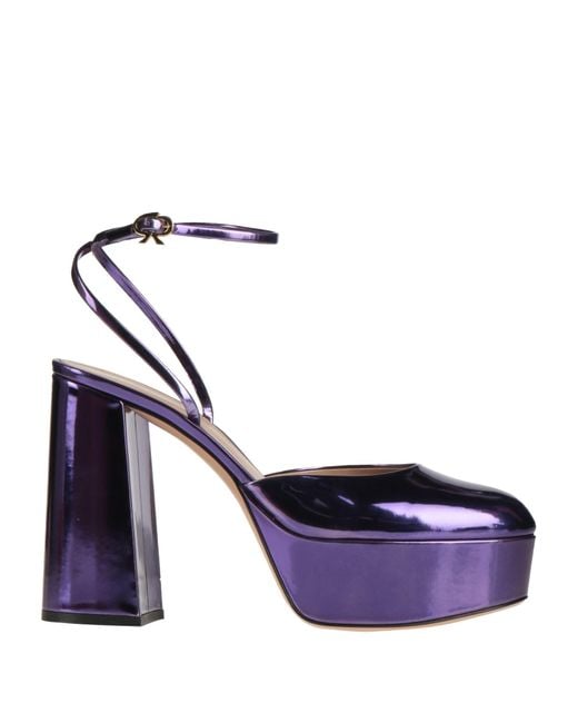 Gianvito Rossi Blue Pumps