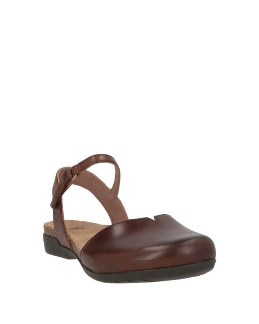 Dansko Brown Ballet Flats Leather