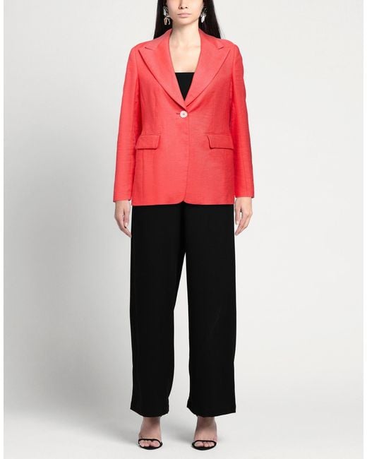 Windsor. Red Blazer