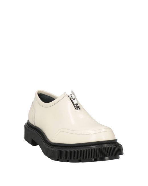 Adieu White Mokassin