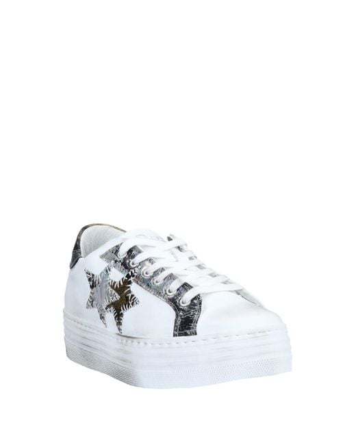 2 Star White Trainers