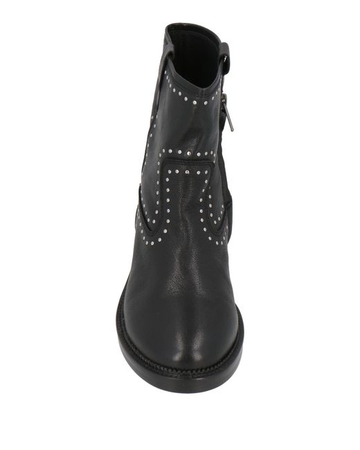 Lemarè Black Ankle Boots