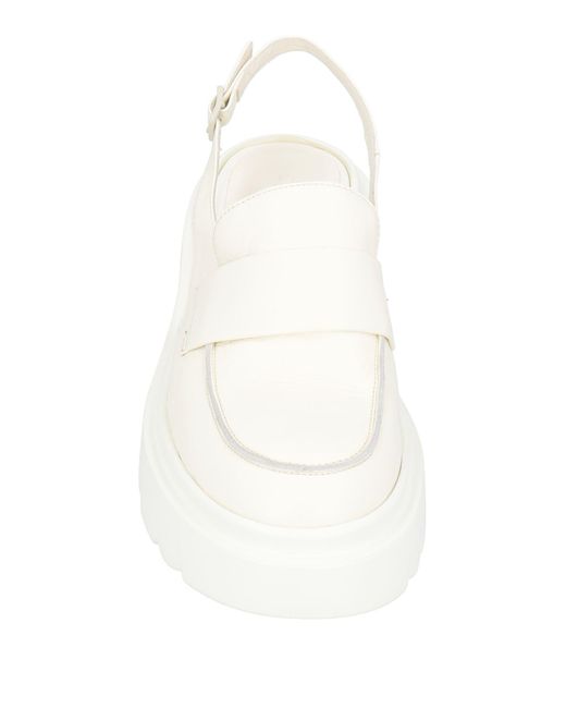 Pomme D'or Natural Ivory Pumps Leather