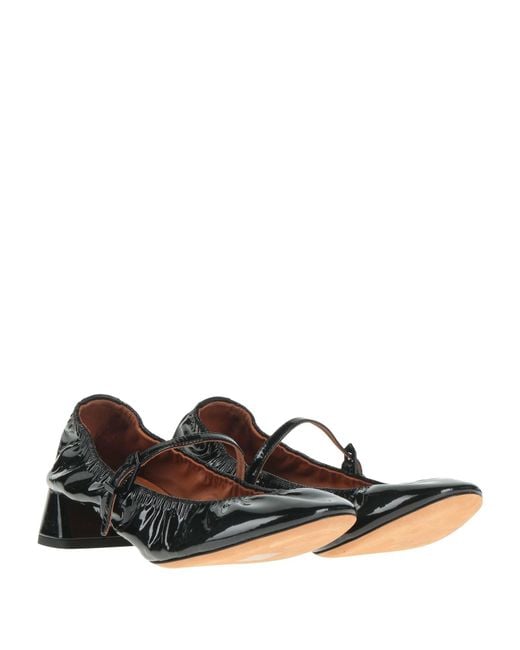 Lanvin Black Pumps
