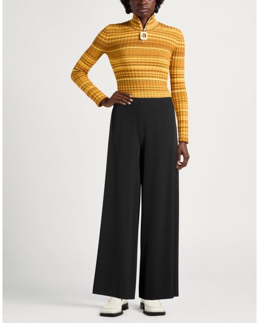 Kaos Black Pants