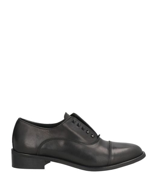 Nila & Nila Black Loafer