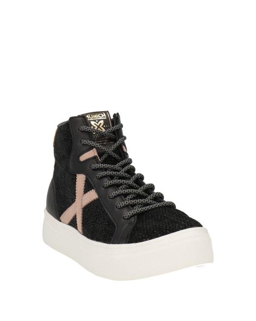 Munich Black Sneakers