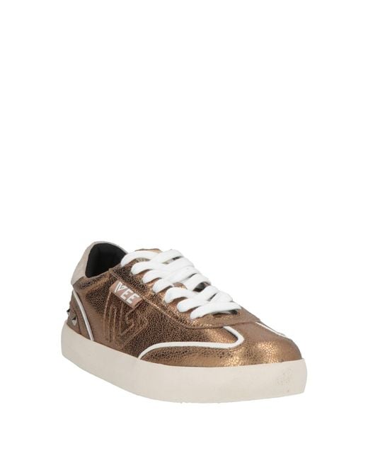 Emanuélle Vee Natural Trainers