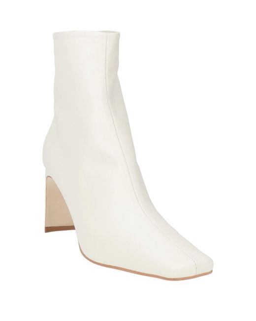 Danse Lente White Ankle Boots