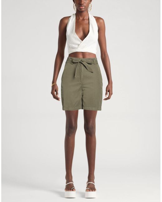 Gant Green Shorts & Bermuda Shorts Lyocell, Cotton