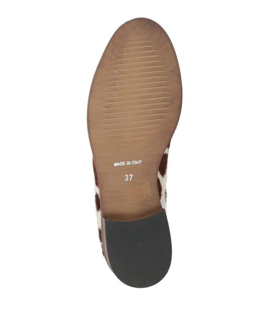 Ovyè Brown Loafers