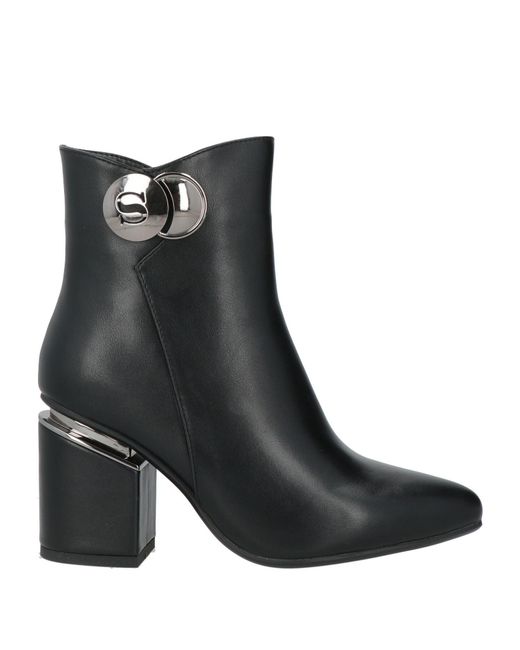 Gai Mattiolo Black Ankle Boots