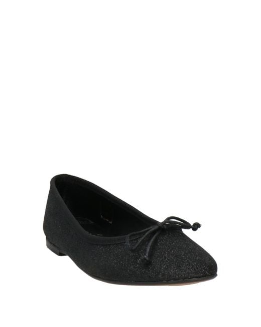 Ovyè Black Ballet Flats