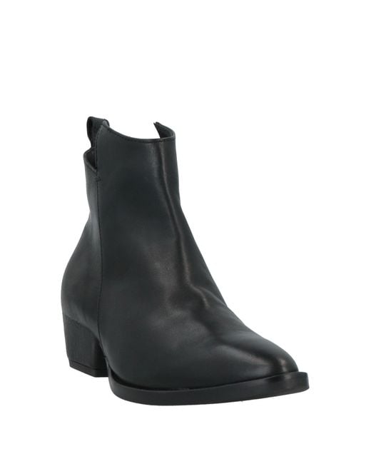 Janet & Janet Black Ankle Boots Leather