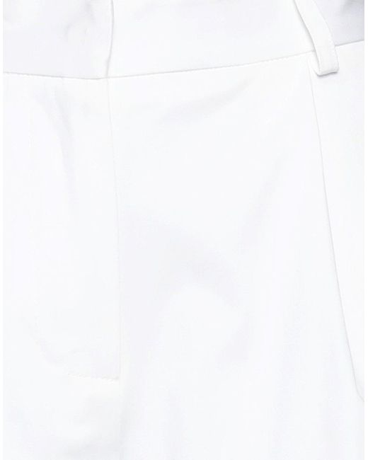 Anna Molinari White Shorts & Bermudashorts