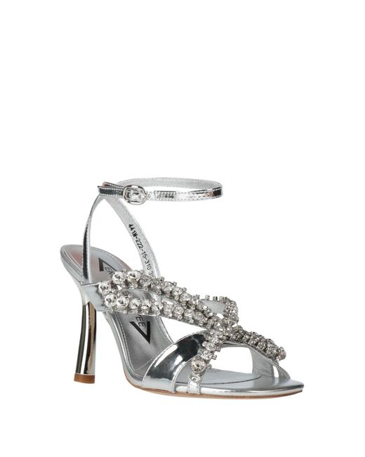 Emanuélle Vee Metallic Sandale