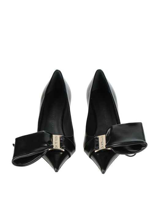 Ferragamo Black Pumps