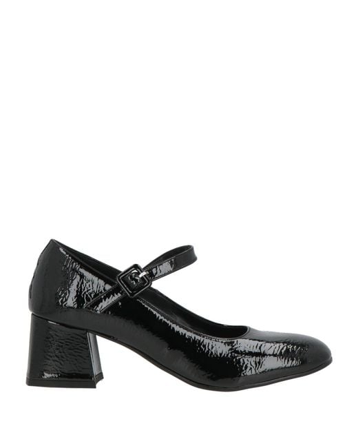 Nila & Nila Black Pumps