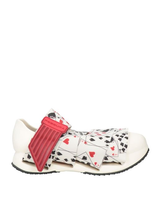 Fessura White Trainers