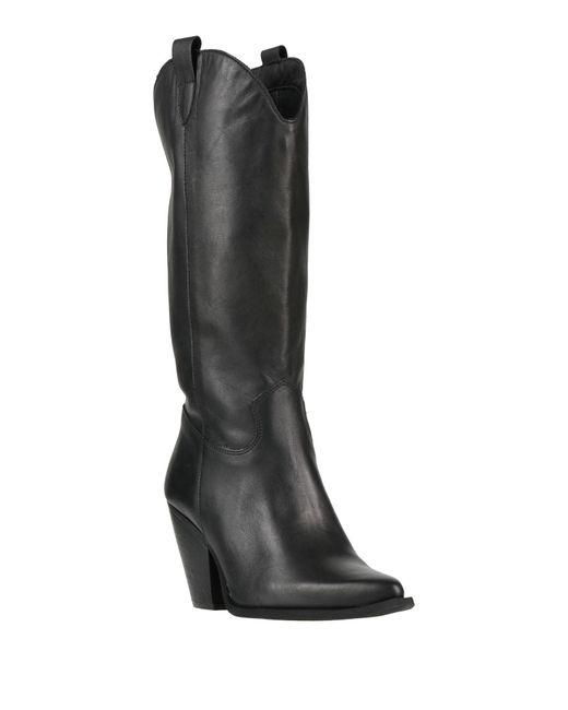 Nila & Nila Black Boot