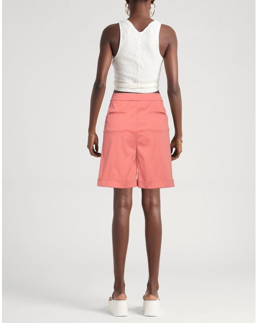 Peserico Pink Shorts & Bermudashorts