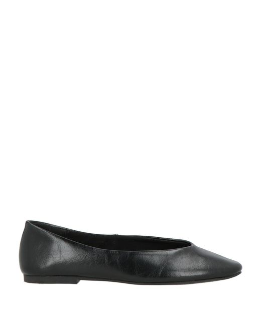 Steve Madden Black Ballet Flats