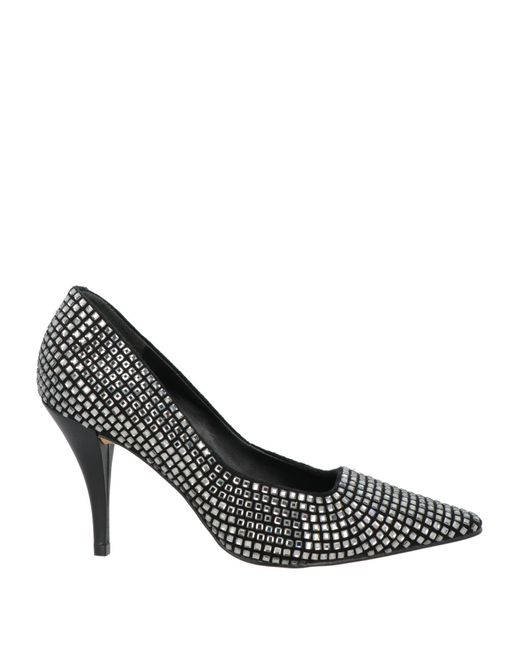 Carrano Black Pumps Leather