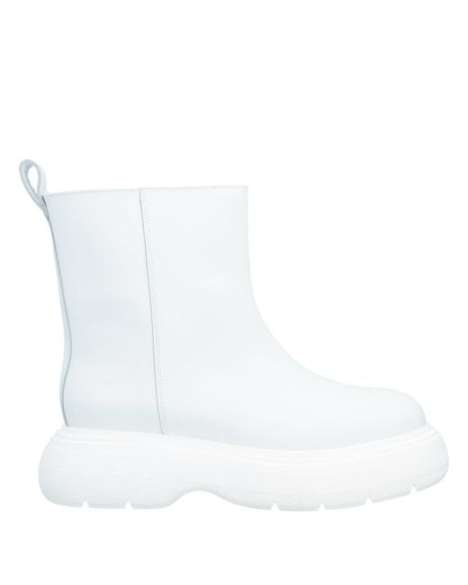 GIA COUTURE White Ankle Boots