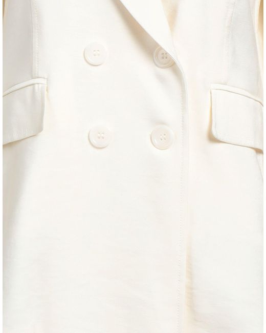 Anna Molinari White Blazer