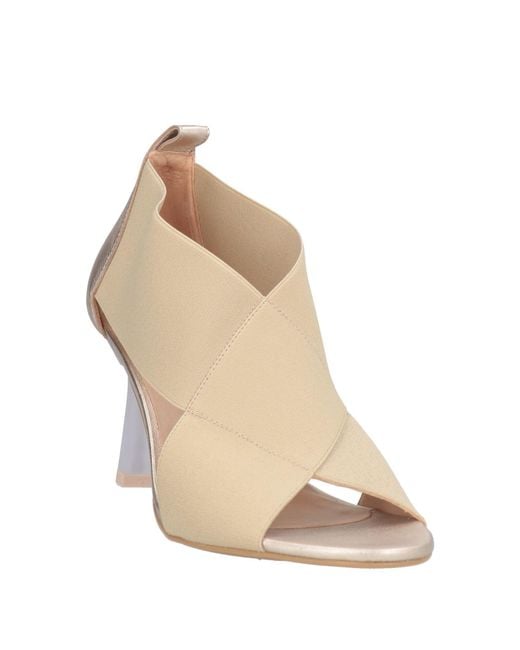 Zinda Natural Sandals