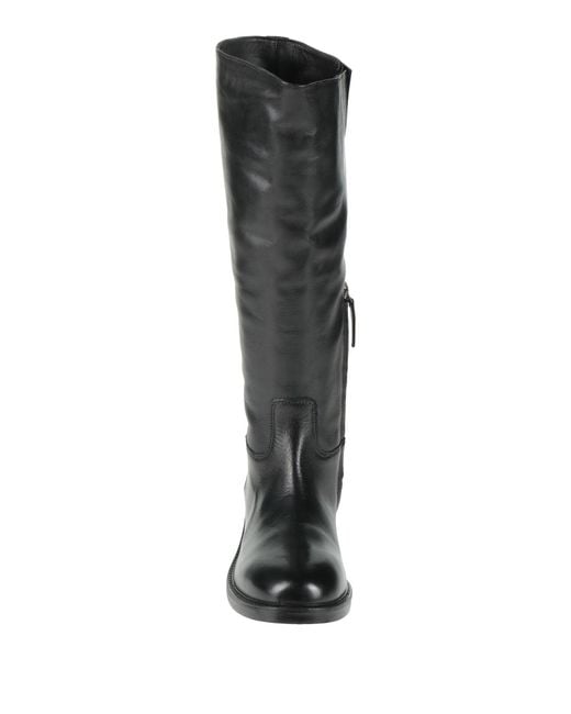 Emanuélle Vee Black Boot Leather
