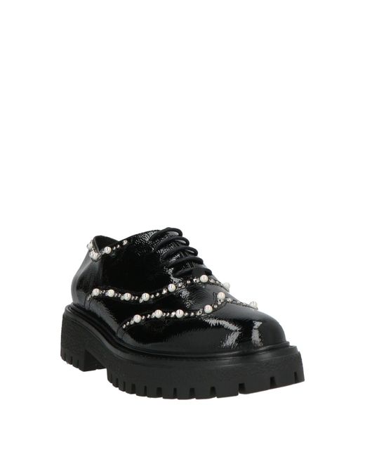 Stringate di Ovyè in Black