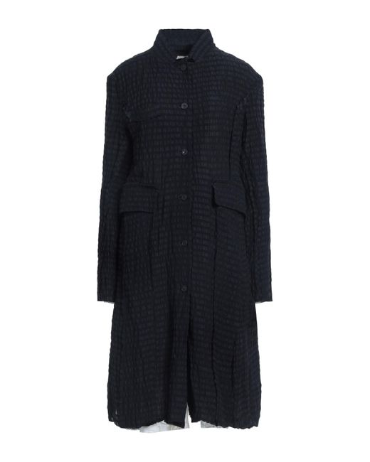 Aleksandr Manamïs Blue Coat