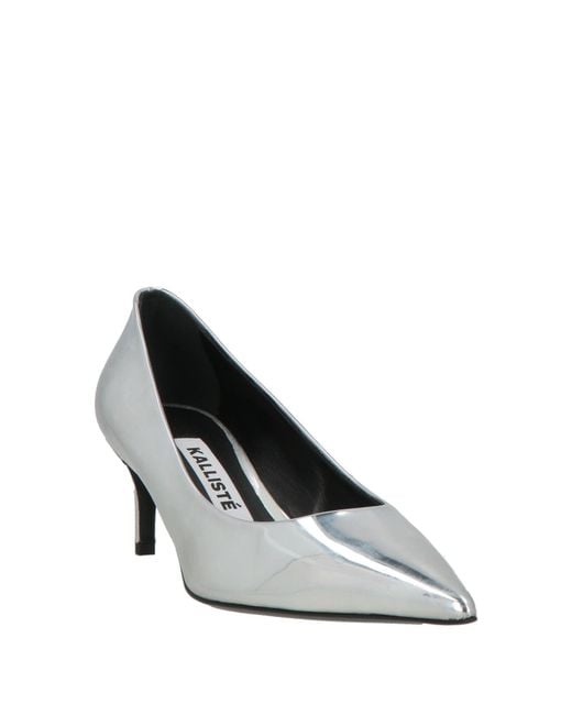 Kalliste White Pumps