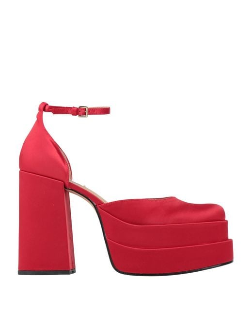 Steve Madden Red Pumps