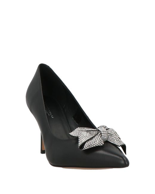 Tosca Blu Black Pumps