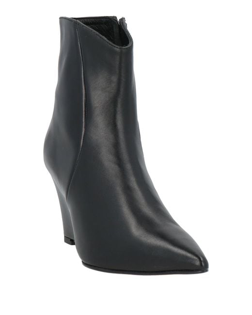 Andrea Pinto Black Ankle Boots Leather