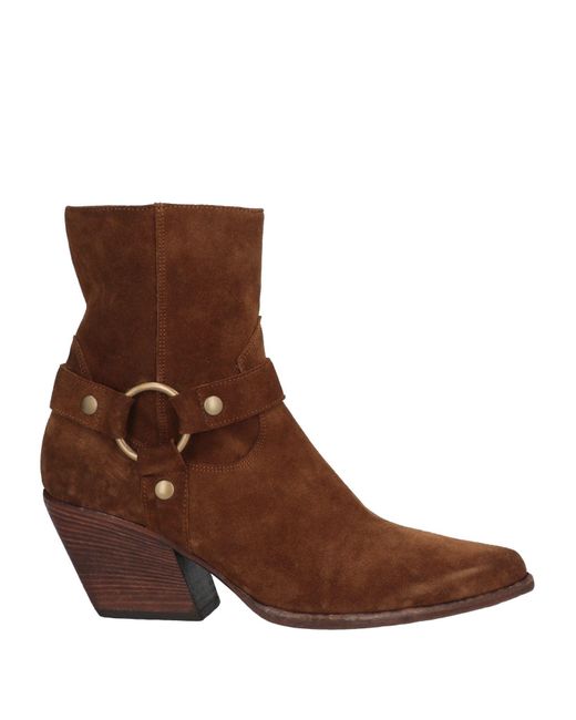 Stivaletti di Elena Iachi in Brown