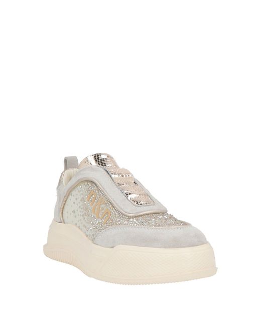 Nila & Nila White Sneakers