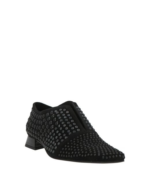 Zinda Black Loafer
