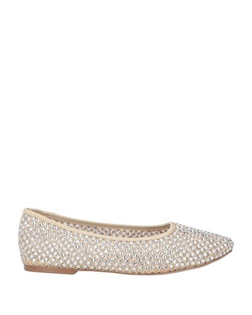 Steve Madden White Ballet Flats