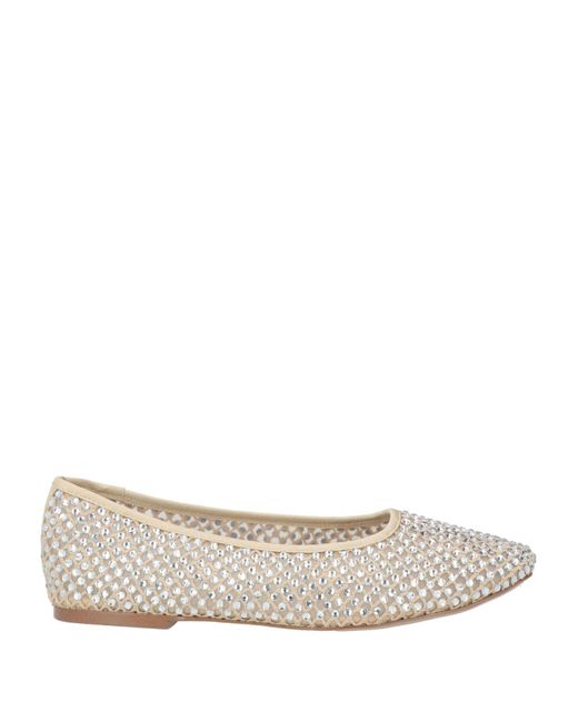 Steve Madden White Ballet Flats