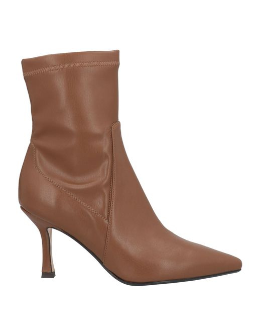 Anna F. Brown Ankle Boots