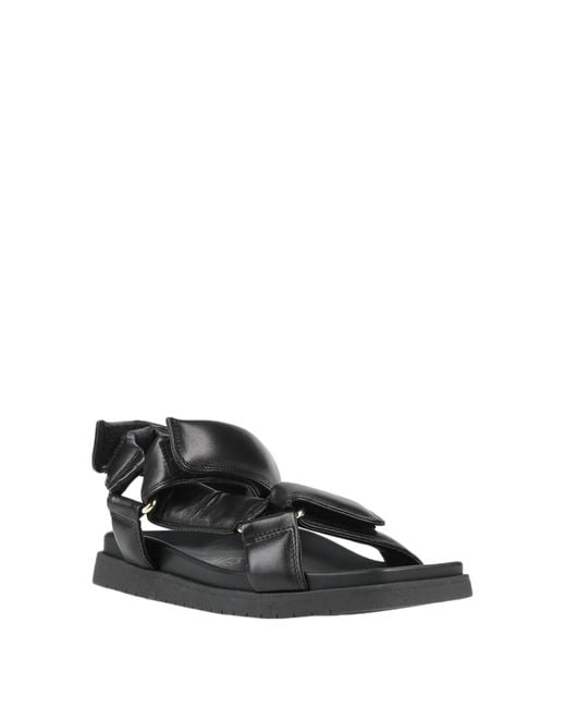 Doucal's Black Sandals